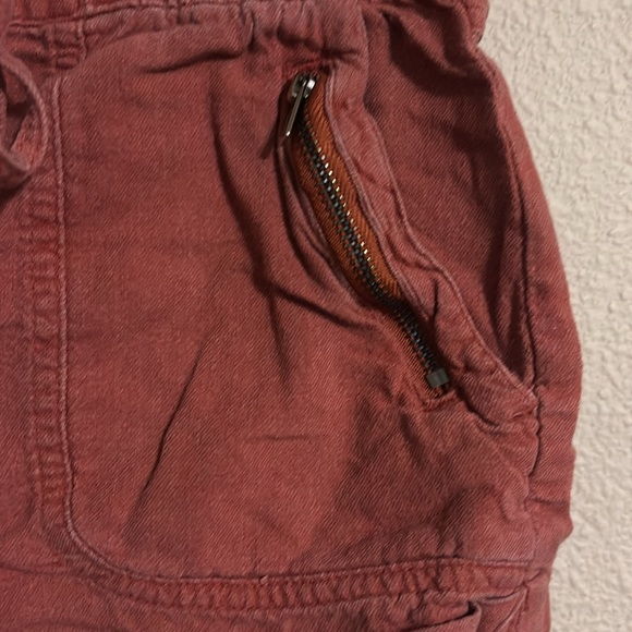 Iris Women's Rust Shorts size small - Picture 2 of 6